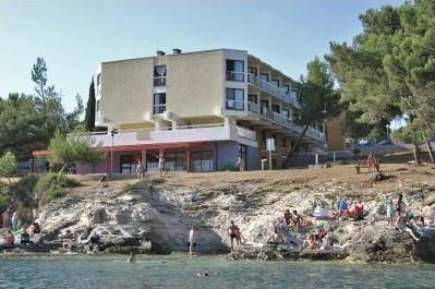 Hotel Centinera 2 ** Sup. / Banjole / Croatie