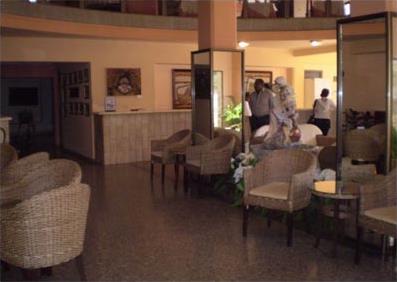 Hotel Colina 2 ** / La Havane / Cuba 