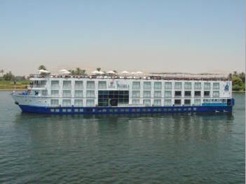 Croisire Gloire des dieux / Au Dpart de Louxor / Egypte