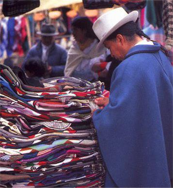 Equateur / Excursion au Dpart de Quito - March traditionnel d'Otavalo  