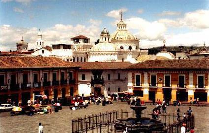 Equateur / Excursion au Dpart de Quito - March traditionnel d'Otavalo  