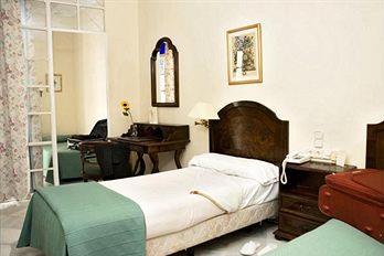 Hotel Abril 2 ** / Sville / Espagne 