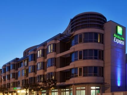 Holiday Inn Express Hotel & Suites 3 *** / Fisherman's Wharf / San Francisco