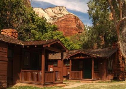 Hotel Zion Lodge 2 ** / Zion / Utah