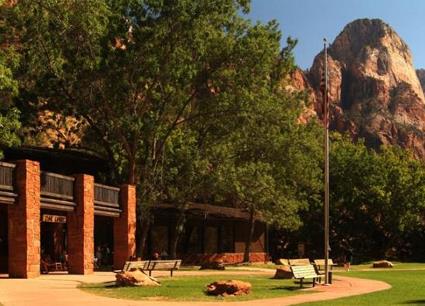 Hotel Zion Lodge 2 ** / Zion / Utah