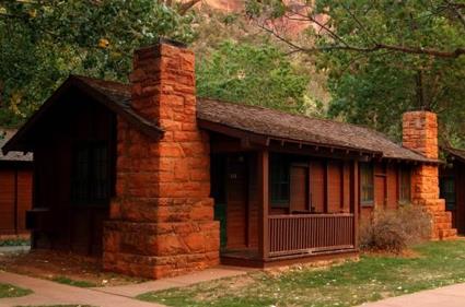 Hotel Zion Lodge 2 ** / Zion / Utah