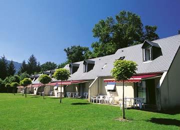 Complexe Hotelier Le Family 2 ** / Vic sur Cre / Auvergne