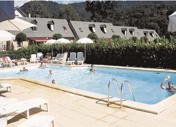 Complexe Hotelier Le Family 2 ** / Vic sur Cre / Auvergne