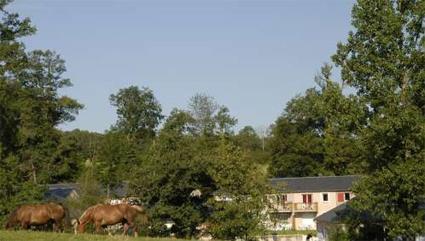 Rsidence-Club Le Hameau du Lac / Rignac / Aveyron