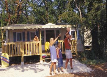 Camping Caravaning Le Domaine d' Imbours 2 ** / Larnas / Ardche