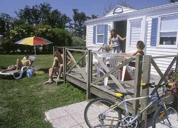 Camping Caravaning Castel Squoia Parc 4 **** / Saint-Juste-Luzac / Charente-Maritime