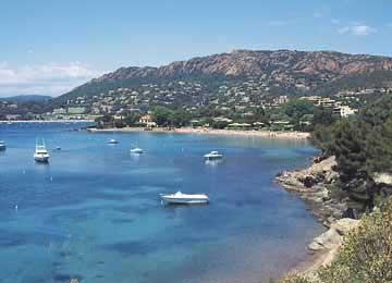 Camping Caravaning Parc Saint James Oasis 4 **** / Puget-sur-Argens / Cte d' Azur