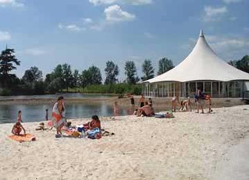 Camping Caravaning Le Chateau d' Allot 2 ** / Bo / Lot-et-Garonne