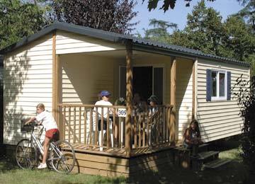 Camping Caravaning Le Chateau d' Allot 2 ** / Bo / Lot-et-Garonne