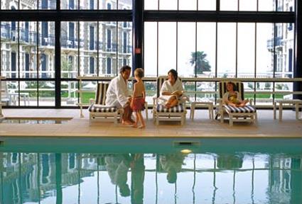 Grand Hotel Barrire 4 ****  / Dinard / France