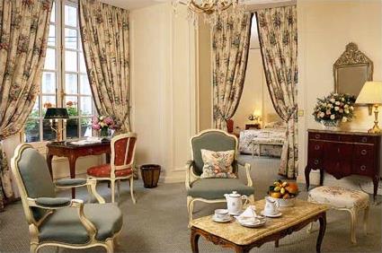 Hotel Bristol 4 **** / Paris / France