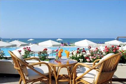 Hotel Pilot Beach 5 *****  / Georgioupolis / Crte