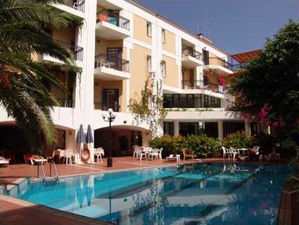 Hotel Fortezza 3 *** / Rthymnon / Crte