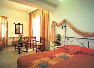 Hotel Kallisti Thera 4 **** / Santorin / Grce