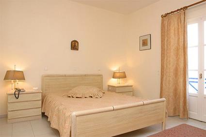 Hotel Dolphin Bay 4 **** / Syros / Grce 