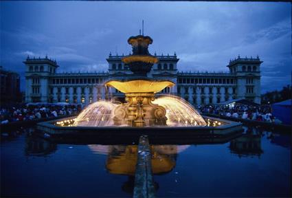 Excursion au Dpart de Guatemala City - Tour de ville