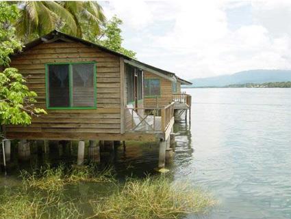 Hotel Catamaran 3 *** / Rio Dulce / Guatemala