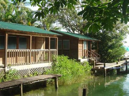 Hotel Catamaran 3 *** / Rio Dulce / Guatemala