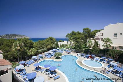 Hotel Club Invisa Cala Blanca 3 *** / Cala Figueral / Ibiza