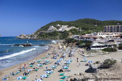 Hotel Club Invisa Cala Blanca 3 *** / Cala Figueral / Ibiza