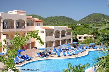 Hotel Club Invisa Cala Blanca 3 *** / Cala Figueral / Ibiza