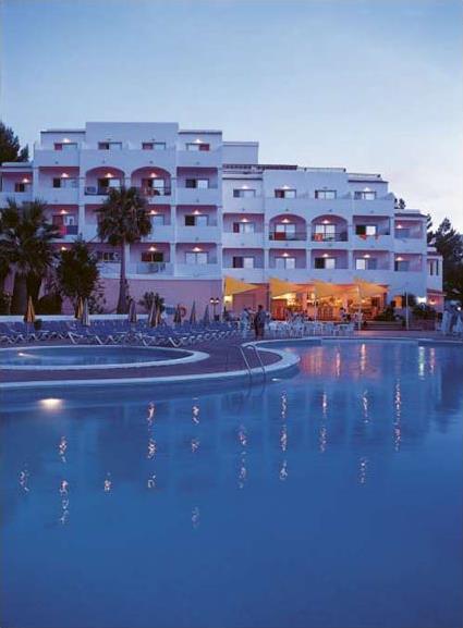 Hotel Club Invisa Cala Blanca 3 *** / Cala Figueral / Ibiza