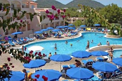 Hotel Club Invisa Cala Blanca 3 *** / Cala Figueral / Ibiza