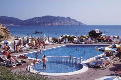 Hotel Club Invisa Cala Blanca 3 *** / Cala Figueral / Ibiza