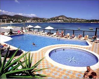 Hotel Argos 4 **** / Playa de Talamanca / Ibiza