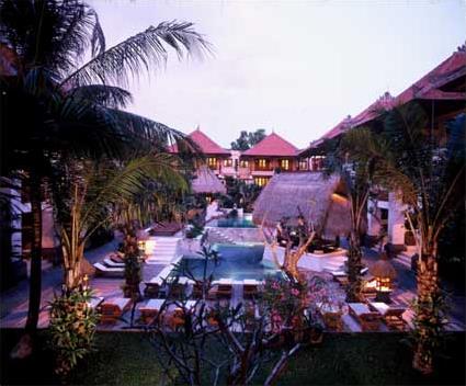 Hotel Puri Santrian 4 **** / Sarnur / Bali