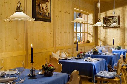 Hotel La Perla 4 ****  / Dolomites / Italie