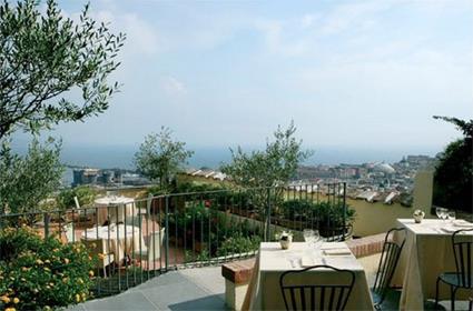 Hotel San Francesco al Monte 4 **** / Naples / Italie