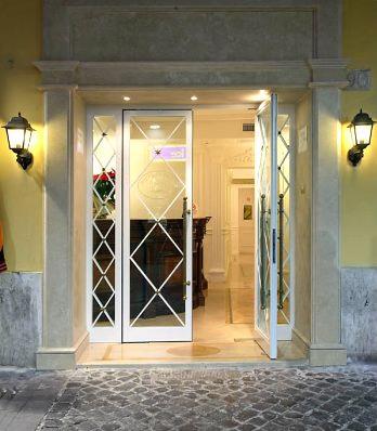 Boutique Hotel Trevi 4 **** / Rome / Italie