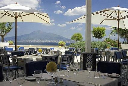 Hotel Crowne Plaza Stabiae Sorrento Coast & Spa 4 ****  / Pozzano-Castellammare di Stabia / Sorrente