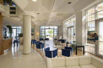 Hotel Crowne Plaza Stabiae Sorrento Coast & Spa 4 ****  / Pozzano-Castellammare di Stabia / Sorrente