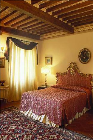 Hotel Relais Villa Baldelli 4 **** / San Pietro a Cegliolo-Cortona / Toscane