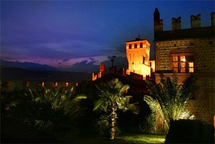 Hotel Castello di Pavone 4 **** / Pavane Canavese / Turin