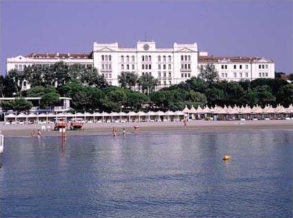 Hotel Des Bains 4 **** Sup. / Venise / Italie