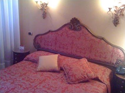 Hotel Lisbona 3 *** / Venise / Italie