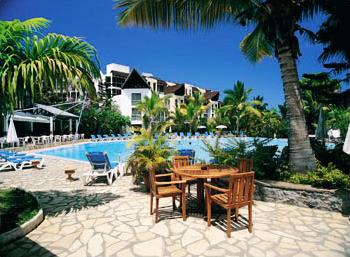 La Runion / Grand Hotel des Mascareignes 3 ***  Ile Maurice / Hotel Ambre 4 ****/ Hotel La Plantation 4 ****