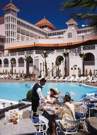 Hotel Riu Palace Madeira 4 ****/ Canio de Baixo  / Madre