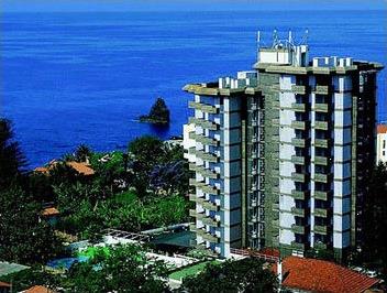 Hotel Gorgulho 2 ** Sup. / Funchal / Madre