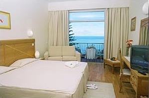 Hotel Do Campo 4 **** / Ribeira Brava / Madre