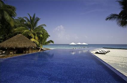 Hotel Kuramathi Island Resort 4 **** / Atoll de Rasdhu / les Maldives