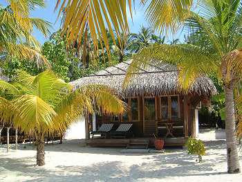 Hotel Filitheyo Island Resort 4 ****/ Atoll de Faafu / les Maldives